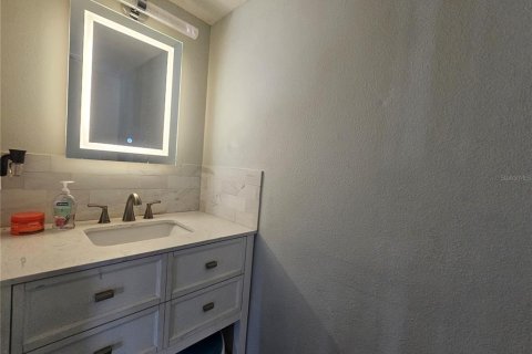 Casa en venta en Deltona, Florida, 4 dormitorios, 199 m2 № 1529026 - foto 13