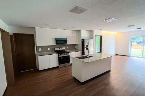 Villa ou maison à vendre à DeBary, Floride: 3 chambres, 117.99 m2 № 2389175 - photo 2