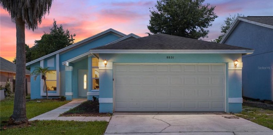 Casa en Kissimmee, Florida 3 dormitorios, 121.42 m2 № 2358592