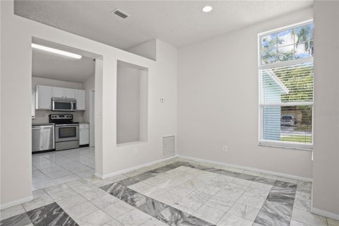 Casa en venta en Kissimmee, Florida, 3 dormitorios, 121.42 m2 № 2358592 - foto 10