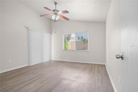 Casa en venta en Kissimmee, Florida, 3 dormitorios, 121.42 m2 № 2358592 - foto 16