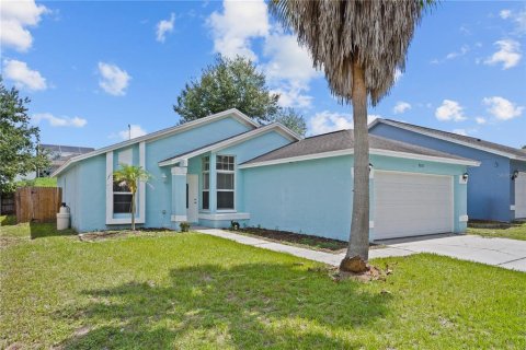 Casa en venta en Kissimmee, Florida, 3 dormitorios, 121.42 m2 № 2358592 - foto 3