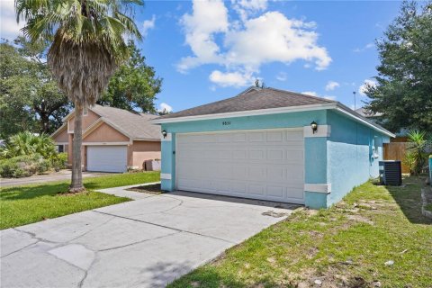 Casa en venta en Kissimmee, Florida, 3 dormitorios, 121.42 m2 № 2358592 - foto 4
