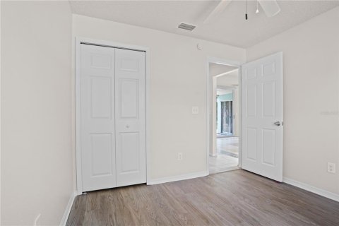 Casa en venta en Kissimmee, Florida, 3 dormitorios, 121.42 m2 № 2358592 - foto 20