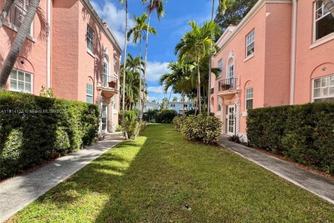 Condominio en venta en Miami Beach, Florida, 1 dormitorio, 65.03 m2 № 2035003 - foto 22