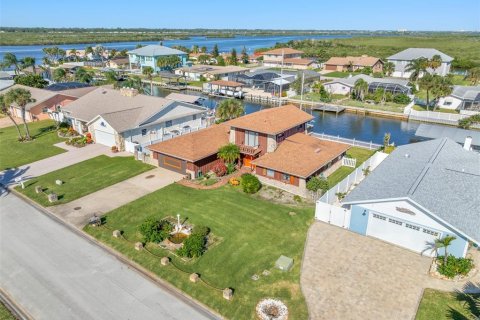 House in Ponce Inlet, Florida 4 bedrooms, 215.16 sq.m. № 2436982