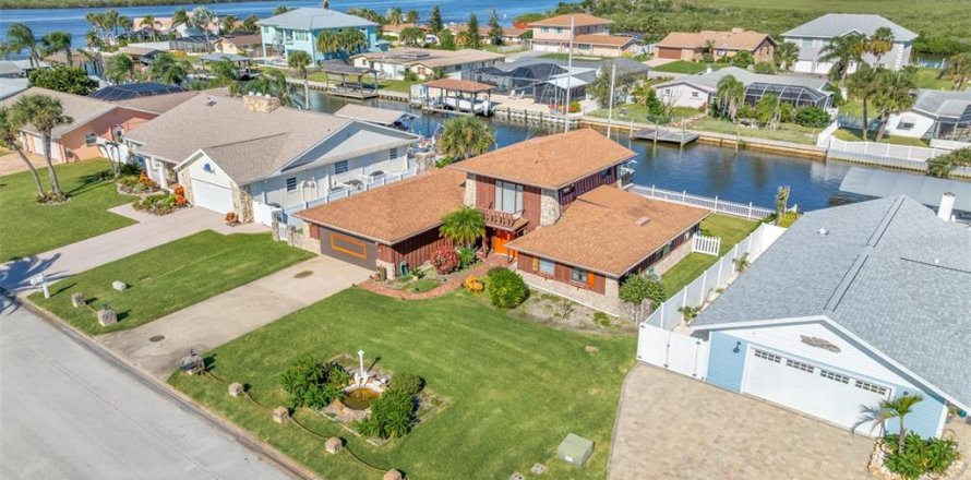 House in Ponce Inlet, Florida 4 bedrooms, 215.16 sq.m. № 2436982