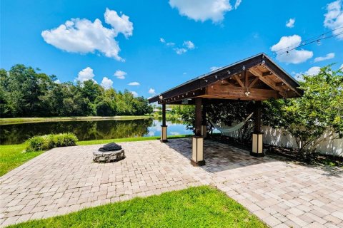 House in Wesley Chapel, Florida 3 bedrooms, 175.4 sq.m. № 1885233 - photo 2