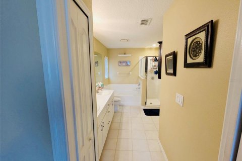 House in Wesley Chapel, Florida 3 bedrooms, 175.4 sq.m. № 1885233 - photo 13