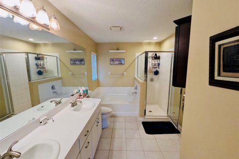 House in Wesley Chapel, Florida 3 bedrooms, 175.4 sq.m. № 1885233 - photo 14