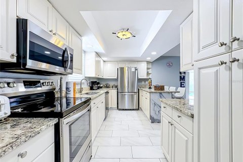 Villa ou maison à vendre à Sarasota, Floride: 3 chambres, 184.5 m2 № 2419065 - photo 18
