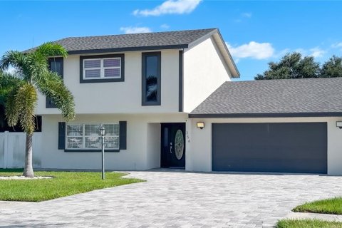 Villa ou maison à vendre à Sarasota, Floride: 3 chambres, 184.5 m2 № 2419065 - photo 8