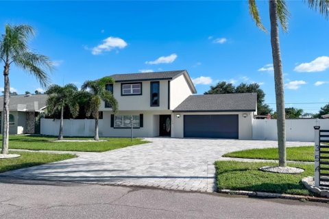 Villa ou maison à vendre à Sarasota, Floride: 3 chambres, 184.5 m2 № 2419065 - photo 2