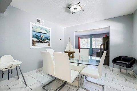 Villa ou maison à vendre à Sarasota, Floride: 3 chambres, 184.5 m2 № 2419065 - photo 17