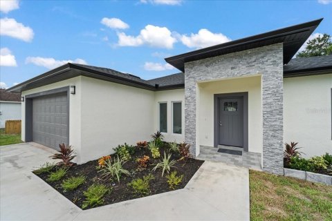 House in Cocoa, Florida 4 bedrooms, 159.42 sq.m. № 1808600 - photo 4