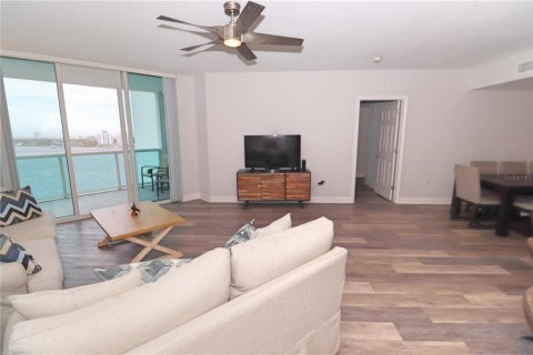 Copropriété à vendre à Holly Hill, Floride: 2 chambres, 154.22 m2 № 1010106 - photo 5