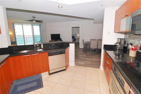 Copropriété à vendre à Holly Hill, Floride: 2 chambres, 154.22 m2 № 1010106 - photo 9