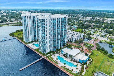 Copropriété à vendre à Holly Hill, Floride: 2 chambres, 154.22 m2 № 1010106 - photo 1