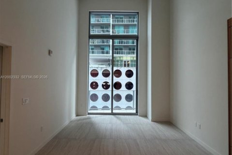 Снять в аренду кондоминиум в Майами, Флорида 1 спальня, 72.84м2, № 2067717 - фото 8