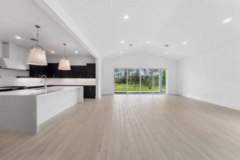 Villa ou maison à vendre à Port St. Lucie, Floride: 3 chambres, 279.82 m2 № 2077498 - photo 13