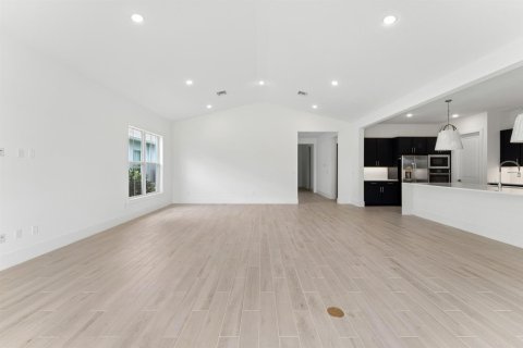 Villa ou maison à vendre à Port St. Lucie, Floride: 3 chambres, 279.82 m2 № 2077498 - photo 22