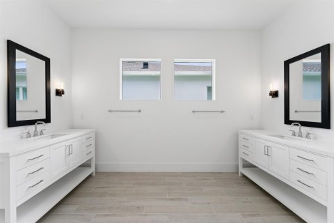 Villa ou maison à vendre à Port St. Lucie, Floride: 3 chambres, 279.82 m2 № 2077498 - photo 27