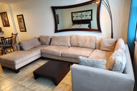 Copropriété à vendre à Hollywood, Floride: 54.81 m2 № 2186461 - photo 15