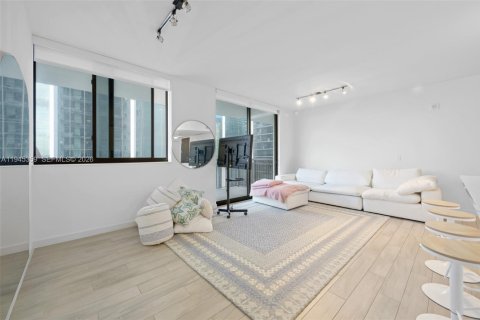 Condominio en alquiler en Miami, Florida, 2 dormitorios, 98.85 m2 № 2001976 - foto 7