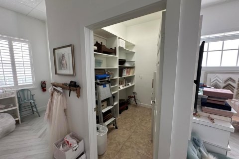 Commercial property in Jupiter, Florida № 2245994 - photo 15