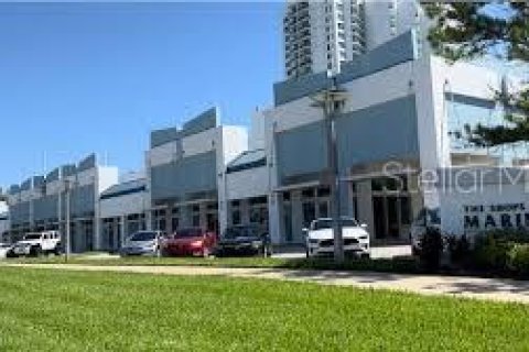 Commercial property in Daytona Beach, Florida № 2098876 - photo 4