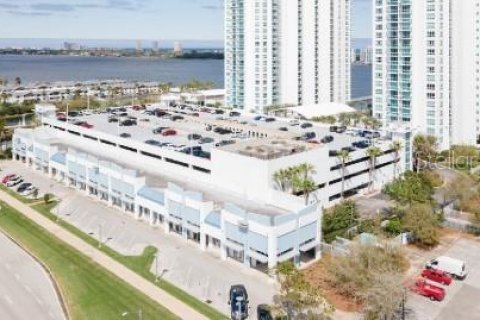 Commercial property in Daytona Beach, Florida № 2098876 - photo 9
