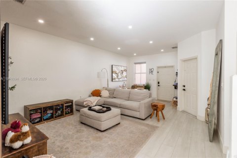 Купить таунхаус в Майами, Флорида 3 спальни, 134.89м2, № 2005746 - фото 8