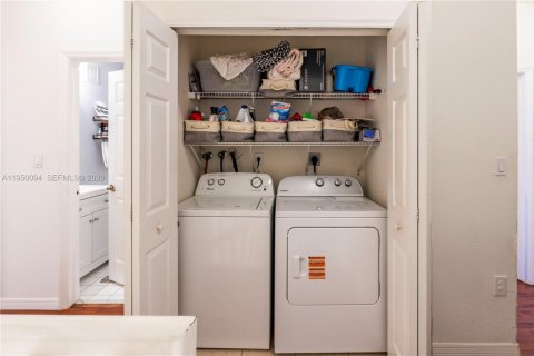 Купить таунхаус в Майами, Флорида 3 спальни, 134.89м2, № 2005746 - фото 20