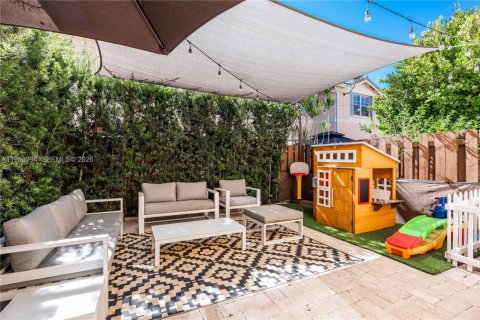 Купить таунхаус в Майами, Флорида 3 спальни, 134.89м2, № 2005746 - фото 13