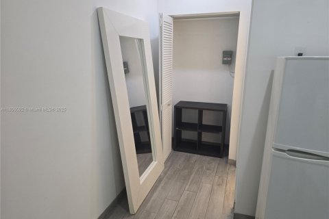 Villa ou maison à louer à Miami Beach, Floride: 763.56 m2 № 1864631 - photo 4