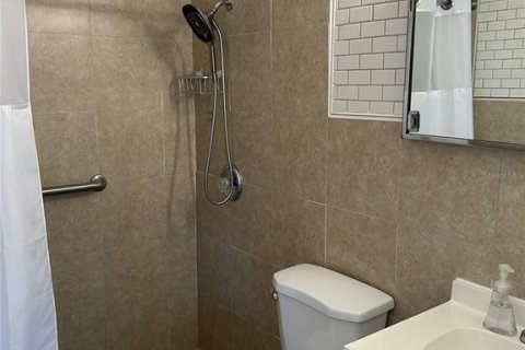 Condominio en venta en Kenneth City, Florida, 2 dormitorios, 81.29 m2 № 2201391 - foto 13