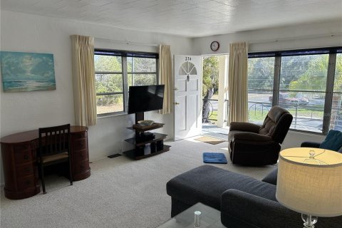 Condominio en venta en Kenneth City, Florida, 2 dormitorios, 81.29 m2 № 2201391 - foto 4