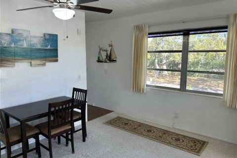 Condominio en venta en Kenneth City, Florida, 2 dormitorios, 81.29 m2 № 2201391 - foto 6