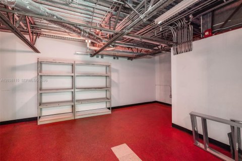Propiedad comercial en venta en Miami Beach, Florida № 2145794 - foto 9