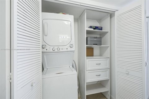 Купить кондоминиум в Майами, Флорида 34.37м2, № 1852430 - фото 20