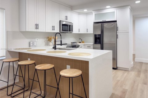 Купить виллу или дом в Хомстед, Флорида 4 спальни, № 2048165 - фото 7