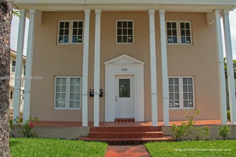 Appartement à Coral Gables, Floride 2 chambres, 120.77 m2 № 2047260