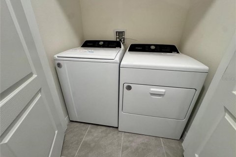Снять в аренду виллу или дом в Киссимми, Флорида 12 комнат, 138.98м2, № 2095622 - фото 10