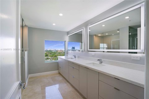 Copropriété à louer à Miami, Floride: 2 chambres, 143.07 m2 № 2384507 - photo 21