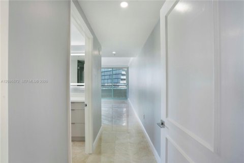 Copropriété à louer à Miami, Floride: 2 chambres, 143.07 m2 № 2384507 - photo 20