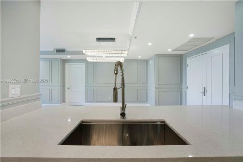 Copropriété à louer à Miami, Floride: 2 chambres, 143.07 m2 № 2384507 - photo 18