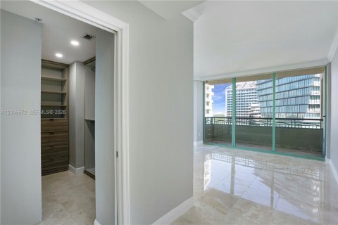Copropriété à louer à Miami, Floride: 2 chambres, 143.07 m2 № 2384507 - photo 25