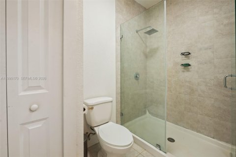 Touwnhouse à vendre à Miami, Floride: 3 chambres, 154.22 m2 № 2057420 - photo 29