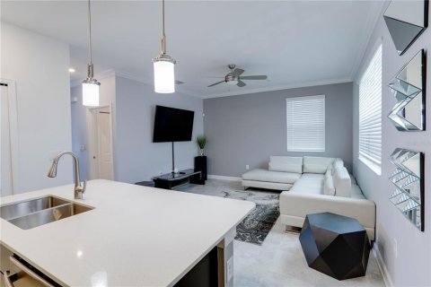 Villa ou maison à louer à Orlando, Floride: 3 chambres, 159.51 m2 № 1910459 - photo 11