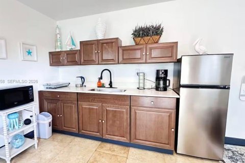 Villa ou maison à vendre à Hialeah, Floride: 6 chambres, 220.92 m2 № 2001303 - photo 21